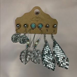 ⭐️ Beautiful Set of Earrings - 6 Pairs